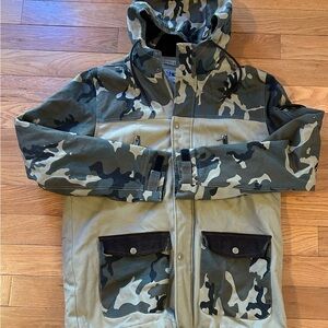 Marc Ecko Cut & Sew Tan & Camo Long Sleeve Coat Men's Size Large